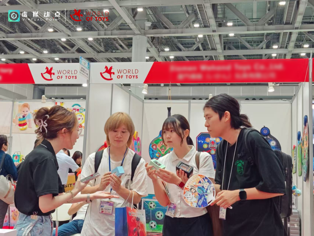 海外首展 | 金年金字招牌(jinnian)今年会今年会·虚拟动点AI玩具亮相2025东京国际玩具展